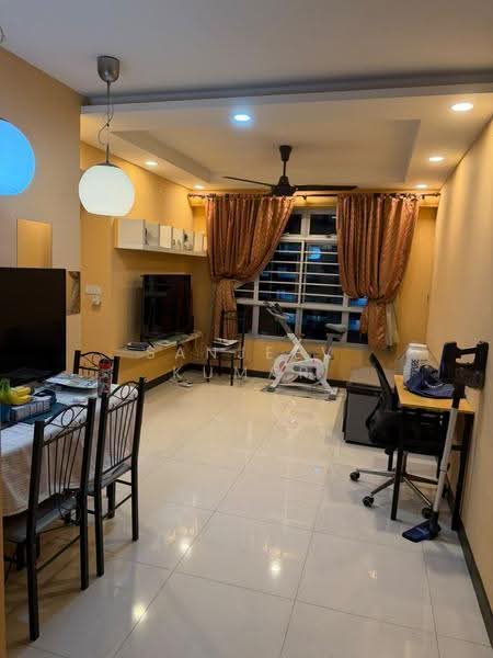 442B Fajar Road, 442B Fajar Road, Dairy Farm / Bukit Panjang / Choa Chu Kang, 2 Bedrooms, 750 sqft, HDB Flat For Rent, by Sanjeev Kumar, 500287819 - Living Room - PropertyGuru.com.sg