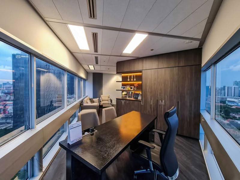 Gateway East, 152 Beach Road, Beach Road / Bugis / Rochor, 4,059 sqft, Office For Rent, by Jeremy Lim, 500287821 - Study - CommercialGuru.com.sg