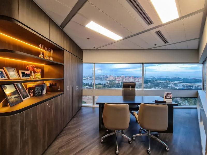Gateway East, 152 Beach Road, Beach Road / Bugis / Rochor, 4,059 sqft, Office For Rent, by Jeremy Lim, 500287821 - Study - CommercialGuru.com.sg