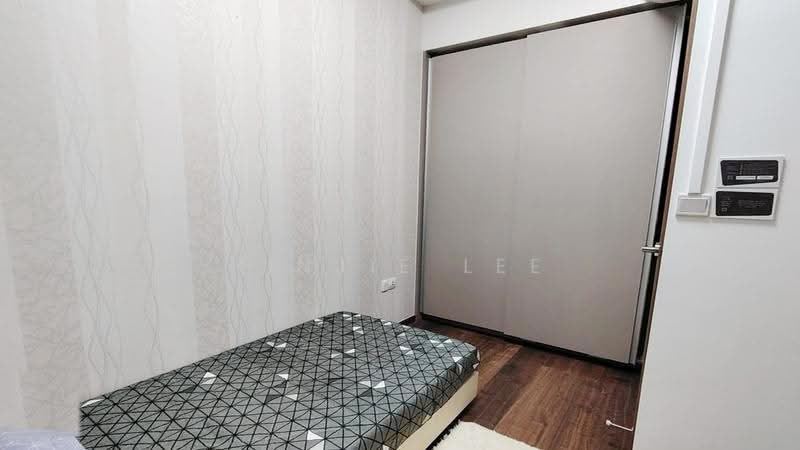 The Glades, 12 Bedok Rise, Bedok / Upper East Coast, Room Rental, 100 sqft, Condominium For Rent, by Yinjie Lee, 500287834 - Bedroom - PropertyGuru.com.sg