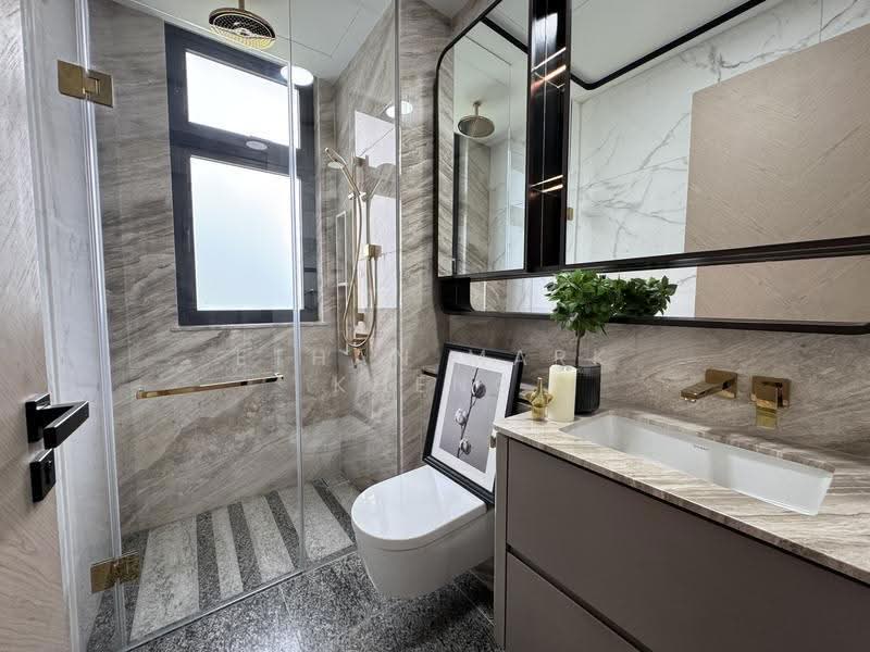 Perfect Ten, 323 Bukit Timah Road, Tanglin / Holland / Bukit Timah, 2 Bedrooms, 786 sqft, Condominium For Rent, by Ethan Mark Kheng, 500287836 - Bathroom - PropertyGuru.com.sg