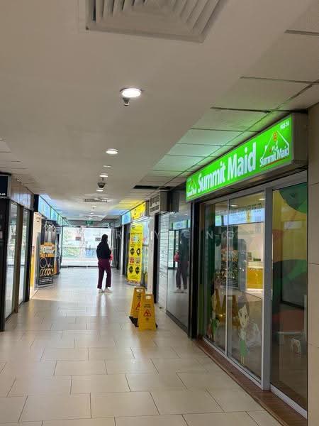 Lucky Plaza, 304 Orchard Road, Orchard / River Valley, 388 sqft, Mall Shop For Sale, by Darryl Ng, 500287842 - CommercialGuru.com.sg