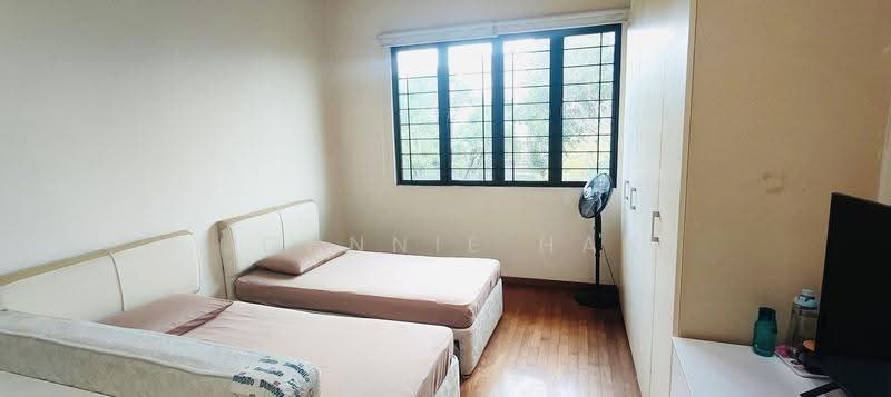 Holland Grove Park, Tanglin / Holland / Bukit Timah, 6 Bedrooms, 6,000 sqft, Semi-Detached House For Sale, by Johnnie Han, 500287850 - Bedroom - PropertyGuru.com.sg