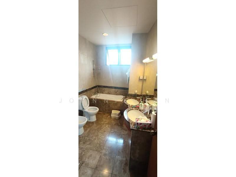 Holland Grove Park, Tanglin / Holland / Bukit Timah, 6 Bedrooms, 6,000 sqft, Semi-Detached House For Sale, by Johnnie Han, 500287850 - Bathroom - PropertyGuru.com.sg