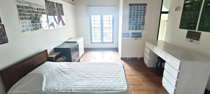 Holland Grove Park, Tanglin / Holland / Bukit Timah, 6 Bedrooms, 6,000 sqft, Semi-Detached House For Sale, by Johnnie Han, 500287850 - Bedroom - PropertyGuru.com.sg