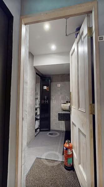 Boat Quay Shophouse Circular Road, Circular Road, Boat Quay / Raffles Place / Marina, 4,402 sqft, Shop / Shophouse For Sale, by Steven Chua, 500287852 - Bathroom - CommercialGuru.com.sg