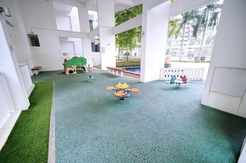 The Tampines Trilliant, 33 Tampines Central 7, Pasir Ris / Tampines, 3 Bedrooms, 872 sqft, Condominium For Sale, by Ethan Tan, 500287858 - Exterior - PropertyGuru.com.sg