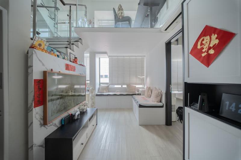 Kembangan Suites, 16 Jalan Masjid, Eunos / Geylang / Paya Lebar, 2 Bedrooms, 969 sqft, Condominium For Sale, by Huang Han, 500287878 - Living Room - PropertyGuru.com.sg