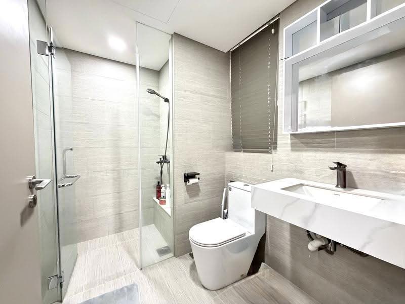 The Criterion, 17 Yishun Street 51, Sembawang / Yishun, 3 Bedrooms, 893 sqft, Condominium For Sale, by Brendan Choong, 500287880 - Master Bathroom - PropertyGuru.com.sg