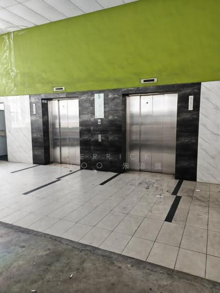 North Spring Bizhub, 5 Yishun Industrial Street 1, Sembawang / Yishun, 1,539 sqft, Light Industrial (B1) For Sale, by Derrick Choo 朱治维, 500287886 - Corridor - CommercialGuru.com.sg