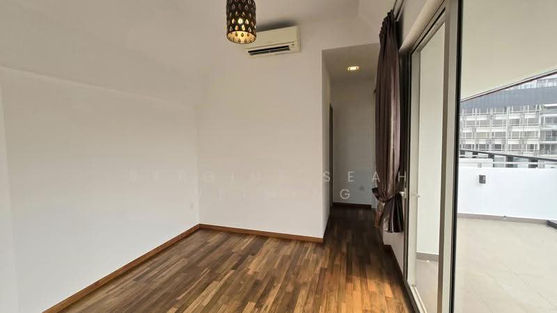 Flamingo Valley, 480 Siglap Road, East Coast / Marine Parade, 2 Bedrooms, 990 sqft, Condominium For Rent, by Sergius Seah Weiming, 500287896 - Level 2 Bedroon - PropertyGuru.com.sg