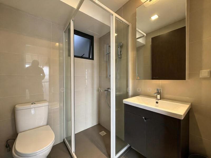 311A Clementi Avenue 4, 311A Clementi Avenue 4, Buona Vista / West Coast / Clementi New Town, 3 Bedrooms, 883 sqft, HDB Flat For Sale, by Yeo Tong Boon, 500287897 - Bathroom - PropertyGuru.com.sg