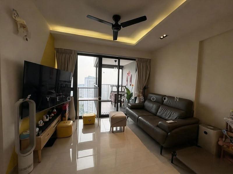 311A Clementi Avenue 4, 311A Clementi Avenue 4, Buona Vista / West Coast / Clementi New Town, 3 Bedrooms, 883 sqft, HDB Flat For Sale, by Yeo Tong Boon, 500287897 - Living Room - PropertyGuru.com.sg