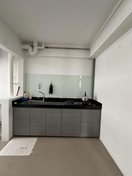 270 Toh Guan Road, 270 Toh Guan Road, Boon Lay / Jurong / Tuas, 3 Bedrooms, 1,302 sqft, HDB Flat For Sale, by Mavis Leng, 500287900 - Kitchen - PropertyGuru.com.sg