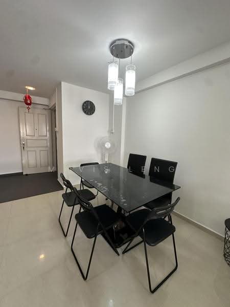 270 Toh Guan Road, 270 Toh Guan Road, Boon Lay / Jurong / Tuas, 3 Bedrooms, 1,302 sqft, HDB Flat For Sale, by Mavis Leng, 500287900 - Dining Room - PropertyGuru.com.sg