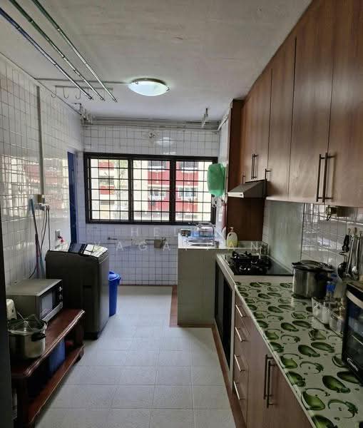 430 Jurong West Avenue 1, 430 Jurong West Avenue 1, Boon Lay / Jurong / Tuas, 3 Bedrooms, 1,050 sqft, HDB Flat For Sale, by Helen Yagappan, 500287904 - Kitchen - PropertyGuru.com.sg