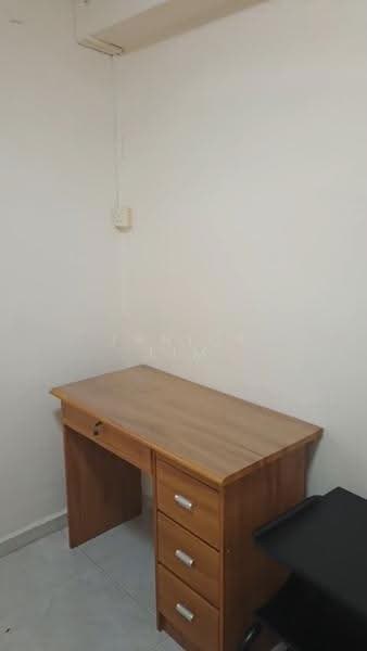 210 Boon Lay Place, 210 Boon Lay Place, Boon Lay / Jurong / Tuas, Room Rental, 80 sqft, HDB Flat For Rent, by Janice Lim, 500287912 - Study - PropertyGuru.com.sg