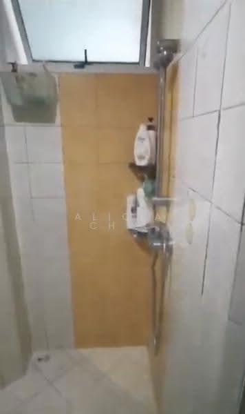 Compass Heights, 9 Sengkang Square, Hougang / Punggol / Sengkang, Room Rental, 50 sqft, Condominium For Rent, by Alicia Chia, 500287939 - Bathroom - PropertyGuru.com.sg
