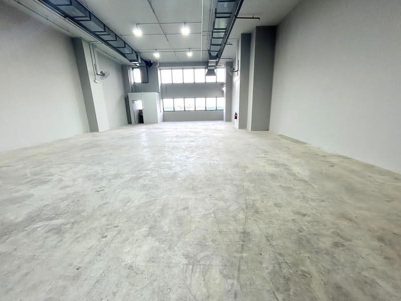 Carros Centre, 60 JALAN LAM HUAT, Admiralty / Woodlands, 2,207 sqft, Factory / Workshop (B2) For Rent, by Xavier Aw (欧伟廷), 500287942 - Interior - CommercialGuru.com.sg
