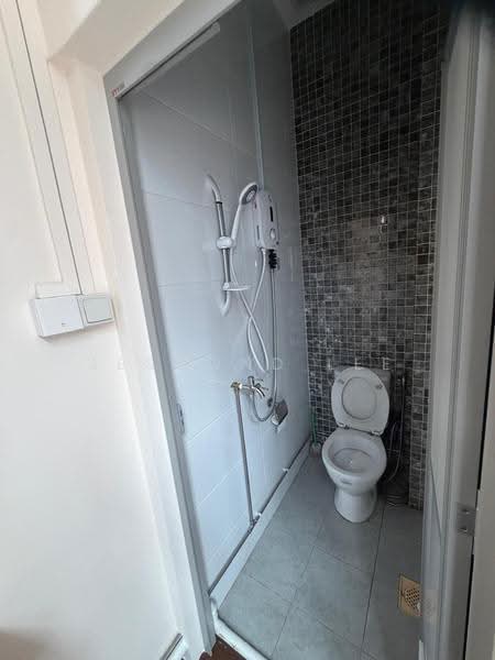 3 Studio-Style Rooms @ Jalan Besar | All Private Attached Baths | Brand New Reno, JALAN BESAR, Farrer Park / Serangoon Rd, Room Rental, 150 sqft, Shophouse For Rent, by Jesmond Lee, 500287951 - Bathroom - PropertyGuru.com.sg