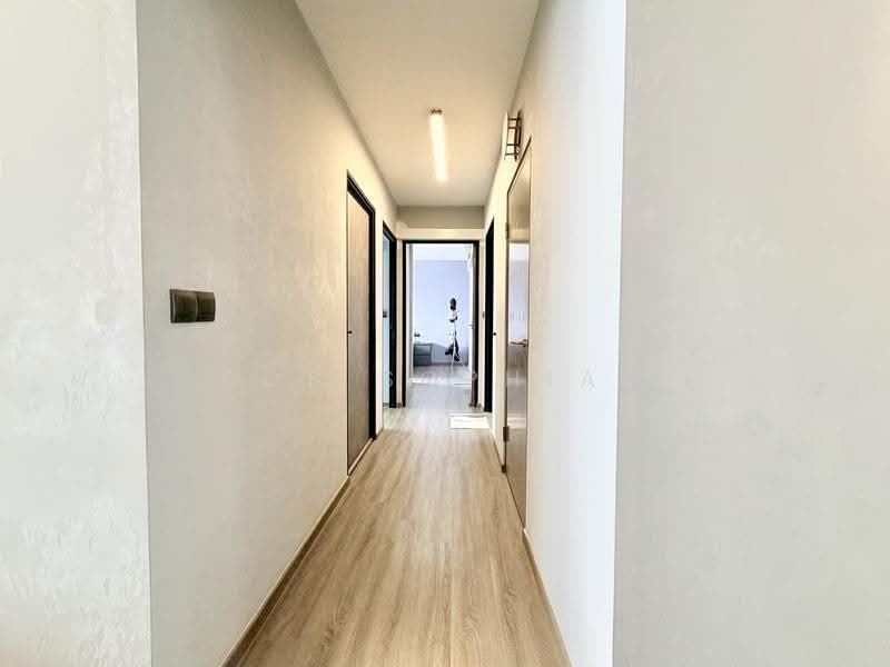 463C Sembawang Drive, 463C Sembawang Drive, Sembawang / Yishun, 3 Bedrooms, 990 sqft, HDB Flat For Sale, by Bob Sophian, 500287956 - Corridor - PropertyGuru.com.sg