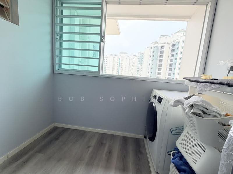 463C Sembawang Drive, 463C Sembawang Drive, Sembawang / Yishun, 3 Bedrooms, 990 sqft, HDB Flat For Sale, by Bob Sophian, 500287956 - Balcony - PropertyGuru.com.sg