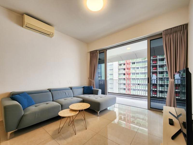 V on Shenton, 5A Shenton Way, Boat Quay / Raffles Place / Marina, 2 Bedrooms, 1,055 sqft, Condominium For Sale, by Chew Lih Yuan, 500287958 - Living Room - PropertyGuru.com.sg