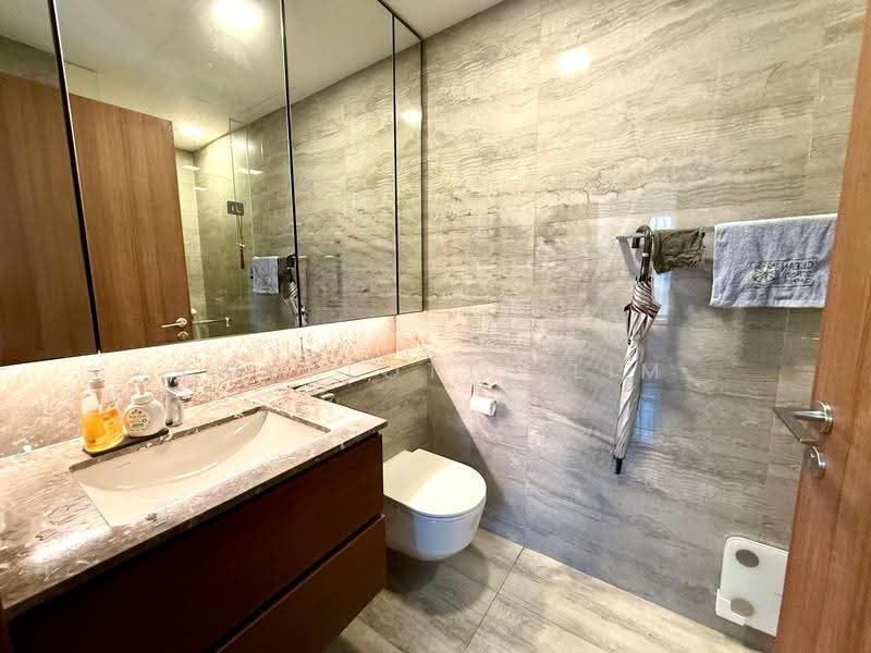 Fourth Avenue Residences, 2 Fourth Avenue, Tanglin / Holland / Bukit Timah, 2 Bedrooms, 721 sqft, Condominium For Sale, by Charlotte Lim, 500287959 - Bathroom - PropertyGuru.com.sg