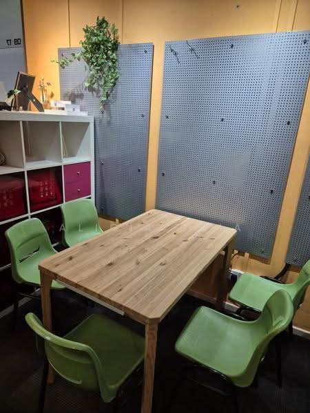 Parklane Shopping Mall, 35 Selegie Road, Beach Road / Bugis / Rochor, 581 sqft, Office For Rent, by Alicia Chia, 500287968 - Interior - CommercialGuru.com.sg