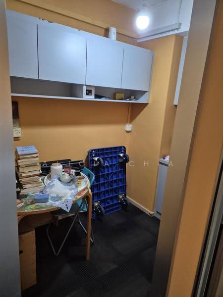 Parklane Shopping Mall, 35 Selegie Road, Beach Road / Bugis / Rochor, 581 sqft, Office For Rent, by Alicia Chia, 500287968 - Interior - CommercialGuru.com.sg