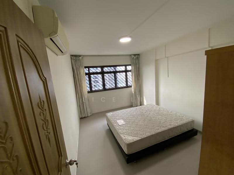 710 Ang Mo Kio Avenue 8, 710 Ang Mo Kio Avenue 8, Ang Mo Kio / Bishan / Thomson, 3 Bedrooms, 1,259 sqft, HDB Flat For Rent, by Alice Lim, 500287969 - Bedroom - PropertyGuru.com.sg