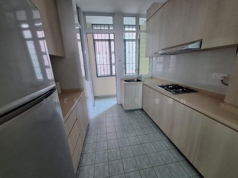 The Daffodil, 568 Upper East Coast Road, Bedok / Upper East Coast, 2 Bedrooms, 1,001 sqft, Apartment For Rent, by Sheryl Lee 李雪玲, 500287977 - Kitchen - PropertyGuru.com.sg