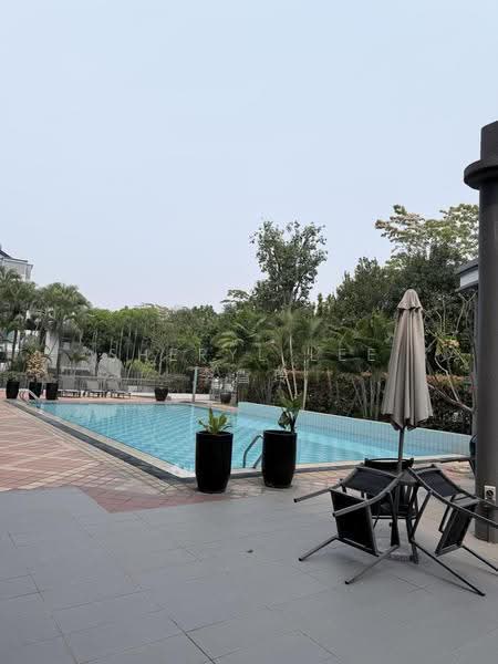 The Daffodil, 568 Upper East Coast Road, Bedok / Upper East Coast, 2 Bedrooms, 1,001 sqft, Apartment For Rent, by Sheryl Lee 李雪玲, 500287977 - Pool - PropertyGuru.com.sg