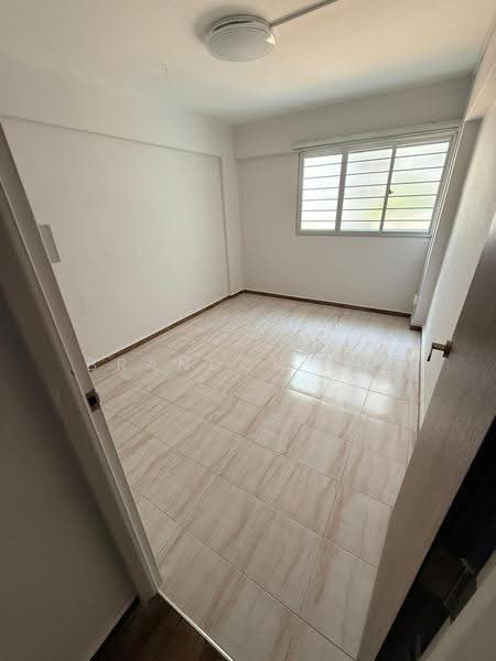 811 Tampines Avenue 4, 811 Tampines Avenue 4, Pasir Ris / Tampines, Room Rental, 350 sqft, HDB Flat For Rent, by Brandon Lye, 500287978 - Interior - PropertyGuru.com.sg