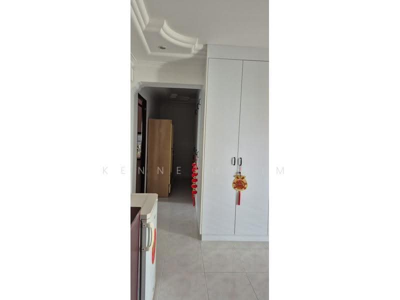 654 Jalan Tenaga, 654 Jalan Tenaga, Eunos / Geylang / Paya Lebar, Room Rental, 200 sqft, HDB Flat For Rent, by Kenneth Lim, 500287985 - Corridor - PropertyGuru.com.sg