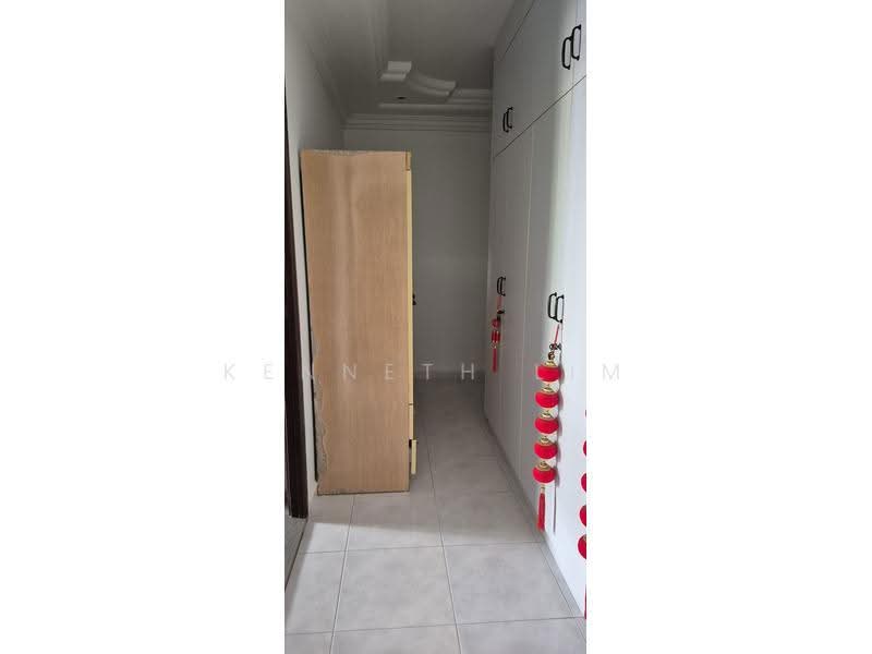 654 Jalan Tenaga, 654 Jalan Tenaga, Eunos / Geylang / Paya Lebar, Room Rental, 200 sqft, HDB Flat For Rent, by Kenneth Lim, 500287985 - Corridor - PropertyGuru.com.sg