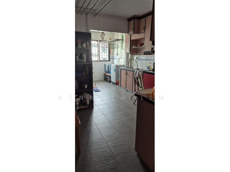 654 Jalan Tenaga, 654 Jalan Tenaga, Eunos / Geylang / Paya Lebar, Room Rental, 200 sqft, HDB Flat For Rent, by Kenneth Lim, 500287985 - Kitchen - PropertyGuru.com.sg