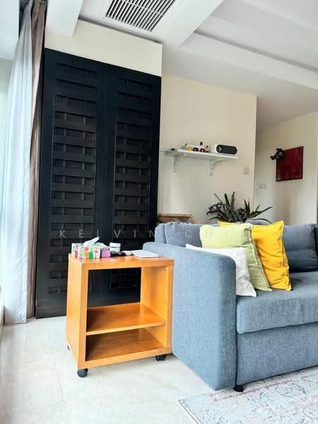 Valley Park, 479 River Valley Road, Tanglin / Holland / Bukit Timah, 3 Bedrooms, 1,249 sqft, Condominium For Rent, by Kelvin Chin, 500287991 - Living Room - PropertyGuru.com.sg
