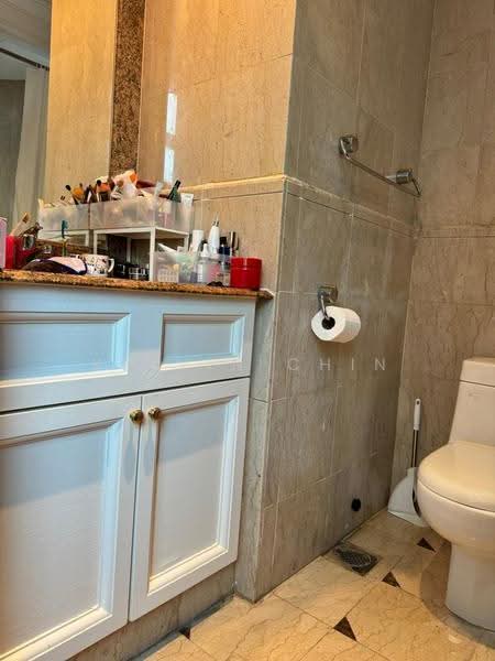 Valley Park, 479 River Valley Road, Tanglin / Holland / Bukit Timah, 3 Bedrooms, 1,249 sqft, Condominium For Rent, by Kelvin Chin, 500287991 - Bathroom - PropertyGuru.com.sg