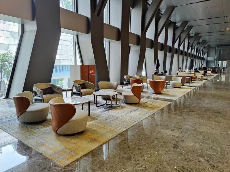 OUE Downtown 2, 6 Shenton Way, Boat Quay / Raffles Place / Marina, 3,400 sqft, Office For Rent, by Monica Oh, 500288000 - Lobby - CommercialGuru.com.sg