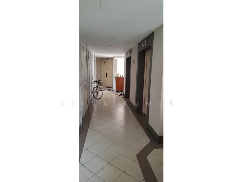 Elias Green, Pasir Ris / Tampines, Room Rental, 2,000 sqft, Condominium For Rent, by Selva Kumar, 500288003 - Corridor - PropertyGuru.com.sg