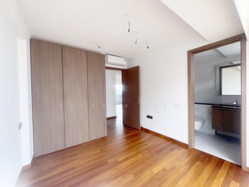 Serangoon Garden Estate, Brockhampton Drive, Hougang / Punggol / Sengkang, 6 Bedrooms, 7,460 sqft, Semi-Detached House For Sale, by Jeffrey Liew, 500288008 - Bedroom - PropertyGuru.com.sg