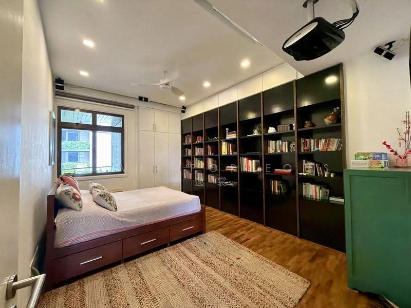The Arcadia (Arcadia Gardens), 235 Arcadia Road, Newton / Novena, 4 Bedrooms, 3,735 sqft, Condominium For Sale, by Olivia Porteous 彭逸裳, 500288012 - Guess bedroom - PropertyGuru.com.sg
