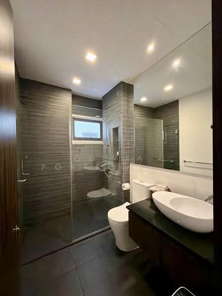 The Arcadia (Arcadia Gardens), 235 Arcadia Road, Newton / Novena, 4 Bedrooms, 3,735 sqft, Condominium For Sale, by Olivia Porteous 彭逸裳, 500288012 - Bathroom - PropertyGuru.com.sg