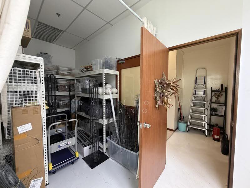 The Spire, 10 Bukit Batok Crescent, Dairy Farm / Bukit Panjang / Choa Chu Kang, 860 sqft, Light Industrial (B1) For Rent, by Yi Ran (Louis) Zhang, 500288014 - CommercialGuru.com.sg