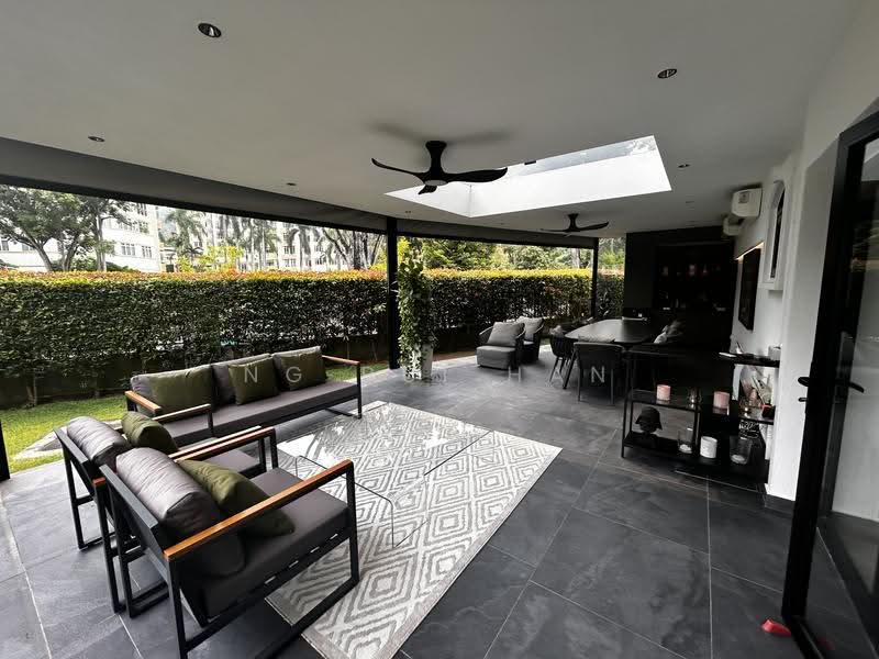 Spacious Corner Terrace at Hillview, Hillview way, Dairy Farm / Bukit Panjang / Choa Chu Kang, 5 Bedrooms, 3,700 sqft, Terraced House For Sale, by Ng Rui Han, 500288028 - PropertyGuru.com.sg