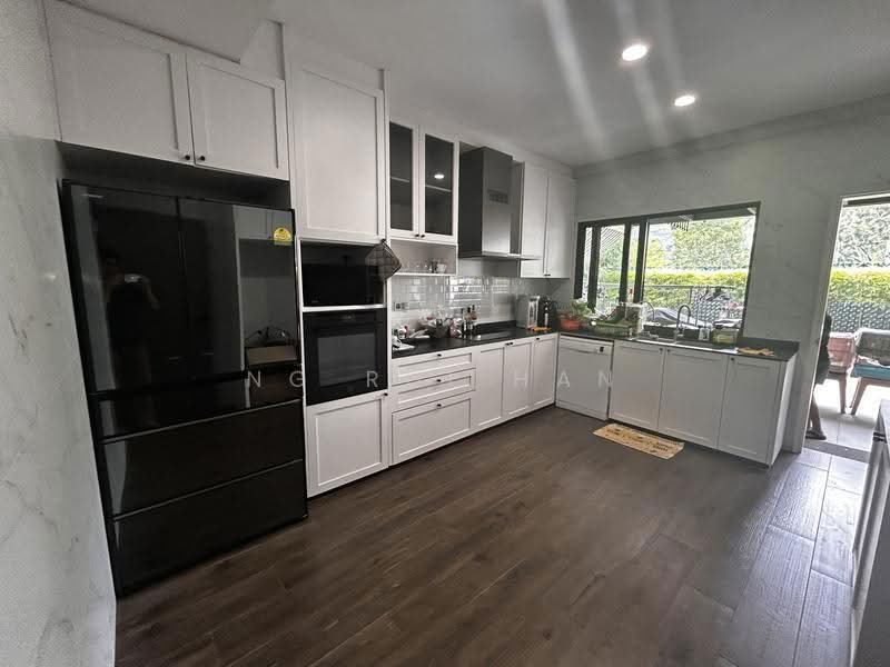 Spacious Corner Terrace at Hillview, Hillview way, Dairy Farm / Bukit Panjang / Choa Chu Kang, 5 Bedrooms, 3,700 sqft, Terraced House For Sale, by Ng Rui Han, 500288028 - PropertyGuru.com.sg