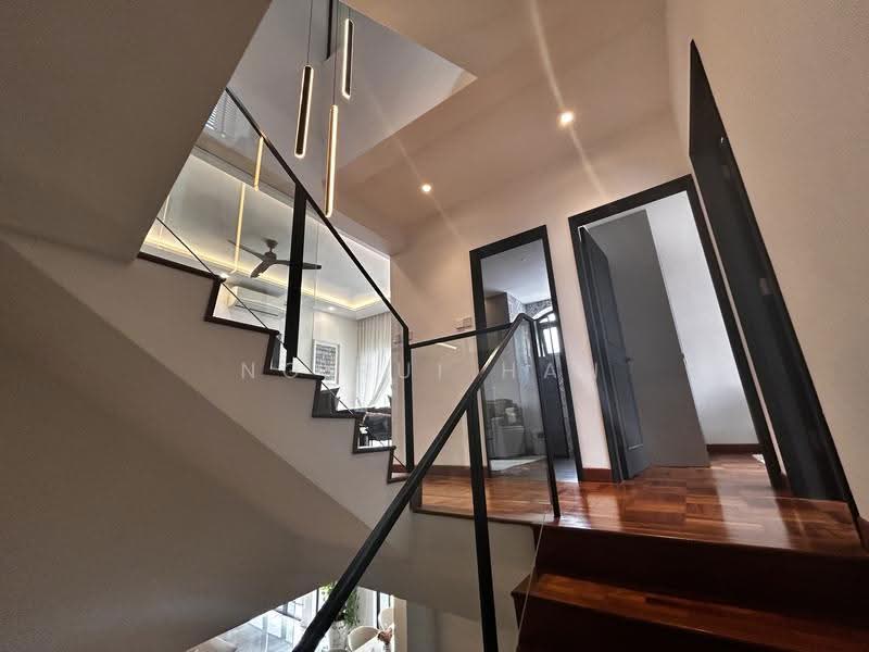 Spacious Corner Terrace at Hillview, Hillview way, Dairy Farm / Bukit Panjang / Choa Chu Kang, 5 Bedrooms, 3,700 sqft, Terraced House For Sale, by Ng Rui Han, 500288028 - PropertyGuru.com.sg