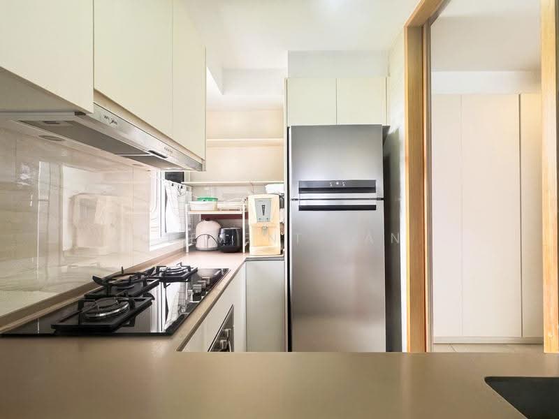 High Park Residences, 31 Fernvale Road, Seletar / Yio Chu Kang, 3 Bedrooms, 893 sqft, Condominium For Sale, by Clement Tan, 500288030 - Kitchen - PropertyGuru.com.sg