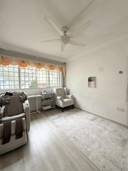 272 Tampines Street 22, 272 Tampines Street 22, Pasir Ris / Tampines, 4 Bedrooms, 1,851 sqft, HDB Flat For Sale, by Rusydi Yusoff, 500288038 - Living Room - PropertyGuru.com.sg